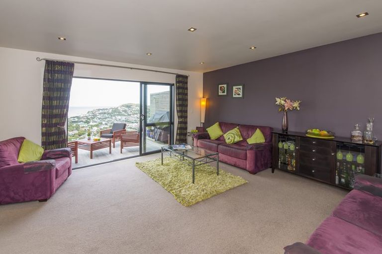 Photo of property in 7 Bay Lair Grove, Island Bay, Wellington, 6023