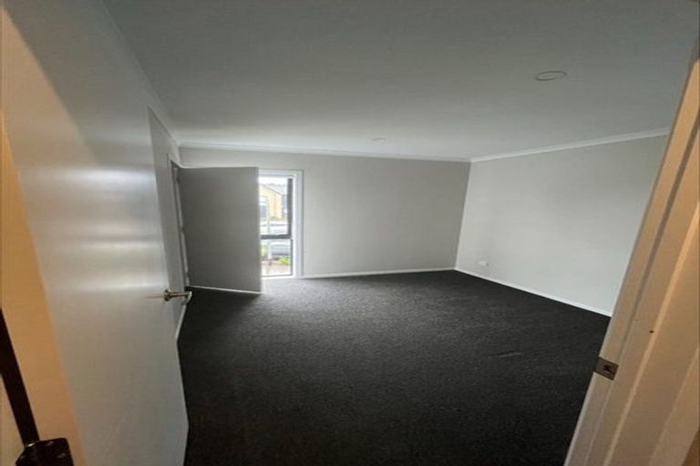 Photo of property in 32/125b Metcalfe Road, Ranui, Auckland, 0612