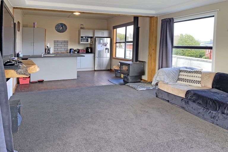 Photo of property in 5 Cargill Street, Owaka, 9535