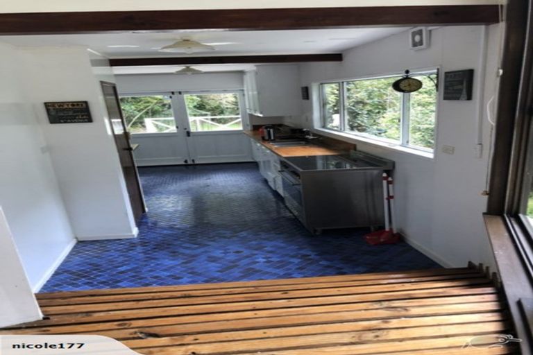 Photo of property in 7a Tinopai Road, Titirangi, Auckland, 0604