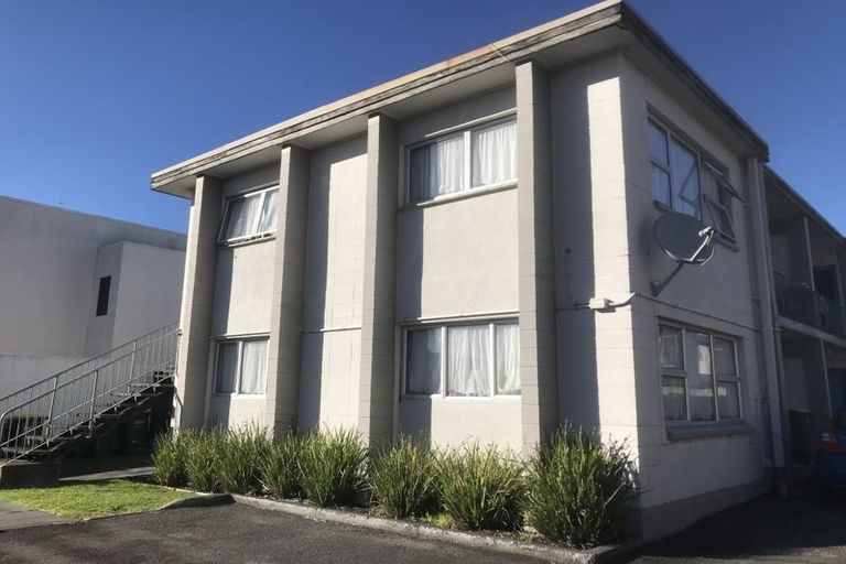 Photo of property in 8/13 Charlemont Street, Whitiora, Hamilton, 3200