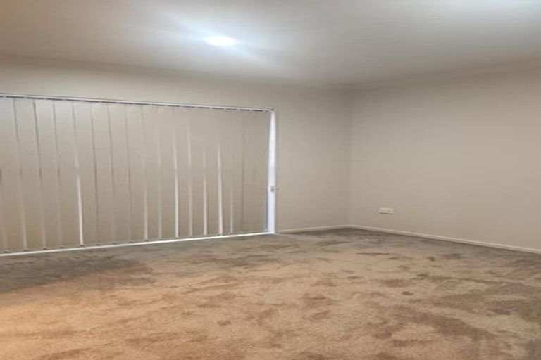 Photo of property in 2/55 Swaffield Road, Papatoetoe, Auckland, 2025