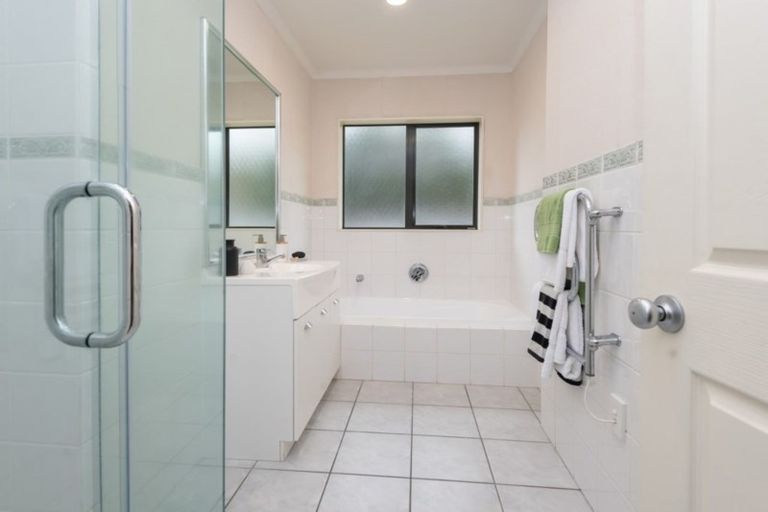 Photo of property in 51c Moore Street, Howick, Auckland, 2014