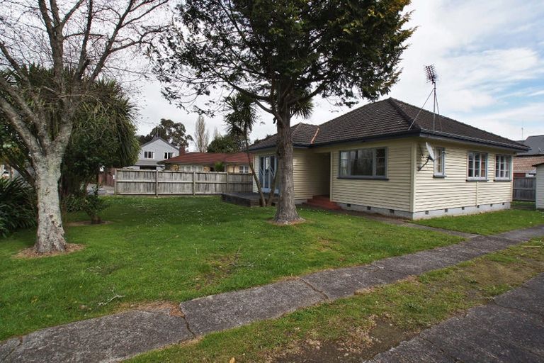 Photo of property in 13 Peachgrove Road, Hamilton East, Hamilton, 3216