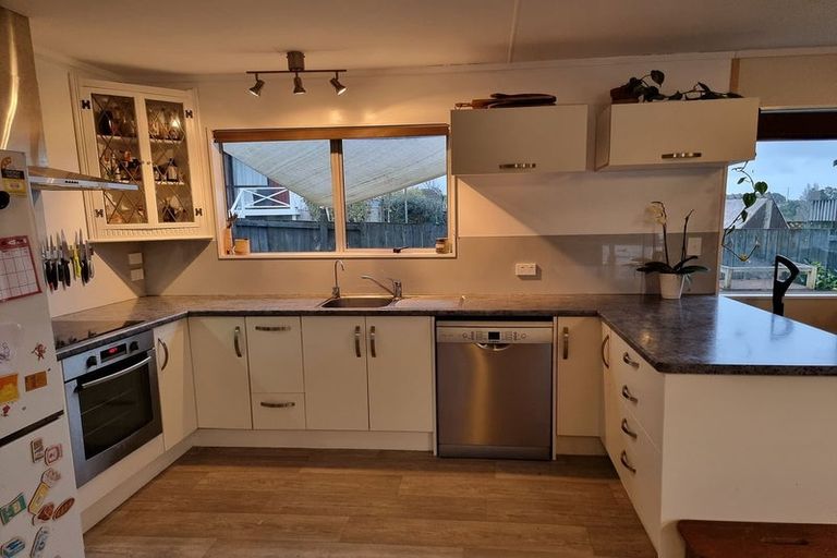 Photo of property in 38b Kaitemako Road, Welcome Bay, Tauranga, 3112