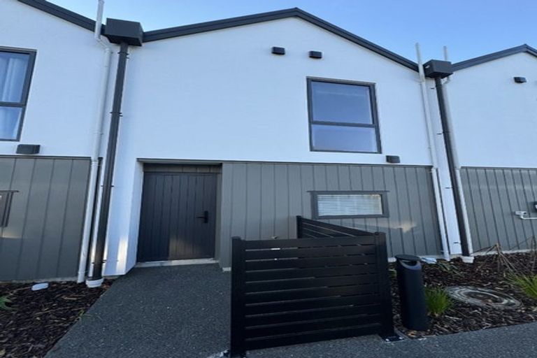 Photo of property in 2/2a Puna Street, Riccarton, Christchurch, 8041