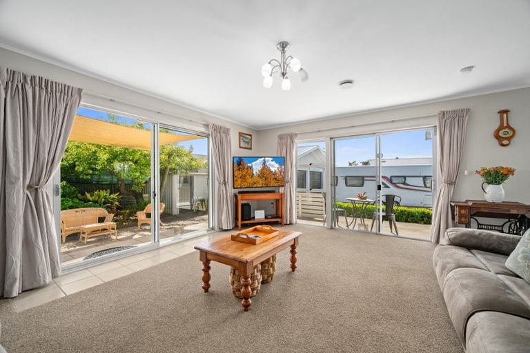 Photo of property in 12 Washington Crescent, Redwoodtown, Blenheim, 7201