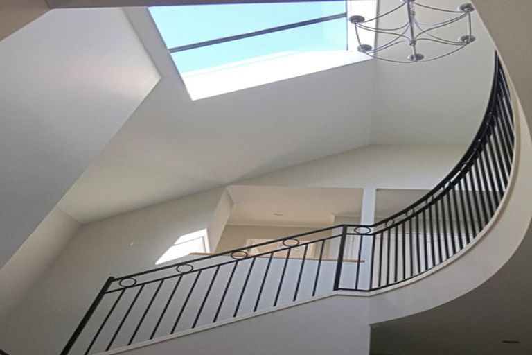 Photo of property in 11 Anaheim Boulevard, Shamrock Park, Auckland, 2016