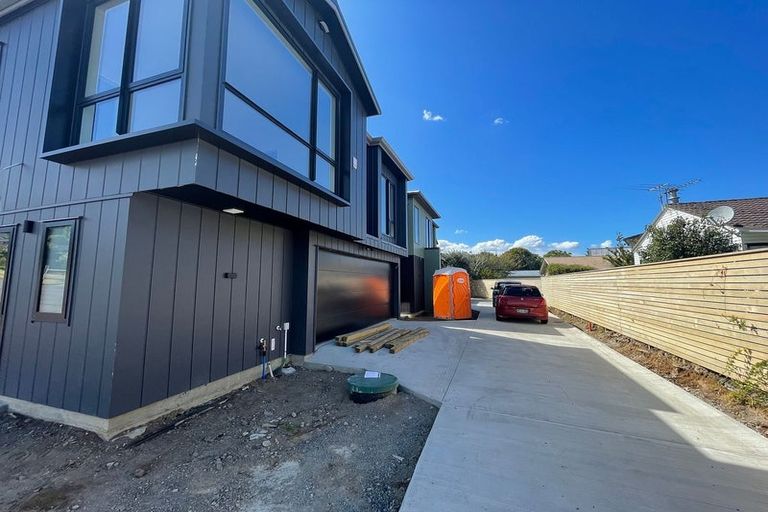 Photo of property in 3 Mark Edward Drive, Half Moon Bay, Auckland, 2012