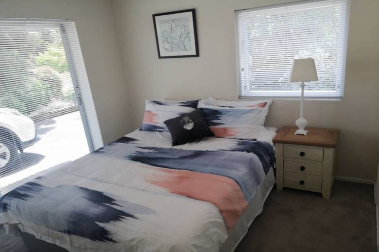 Photo of property in 21 St Ives Terrace, Mairangi Bay, Auckland, 0630