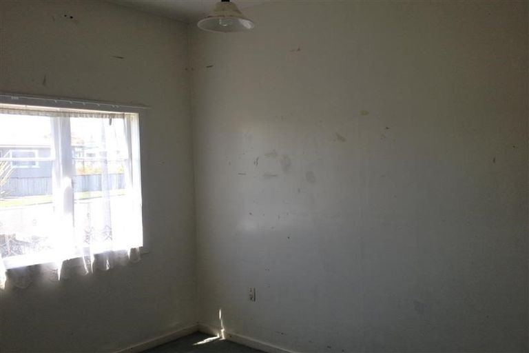 Photo of property in 14 Richmond Street, Inglewood, 4330