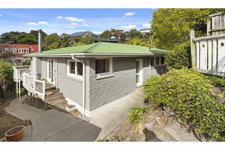 Photo of property in 36 Whareora Terrace, Cashmere, Christchurch, 8022