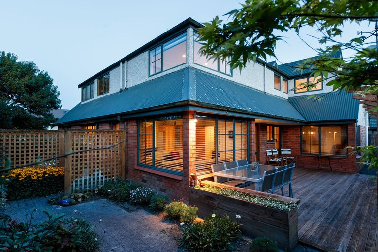 Photo of property in 7a Palm Avenue, Hokowhitu, Palmerston North, 4410