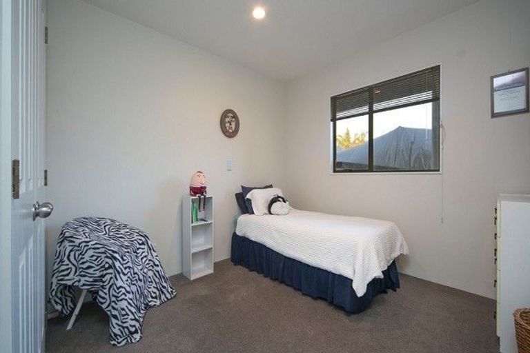 Photo of property in 35 Wiseley Road, Hobsonville, Auckland, 0618