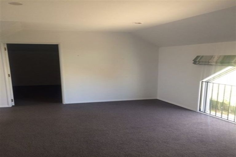 Photo of property in 1/148 Memorial Avenue, Burnside, Christchurch, 8053