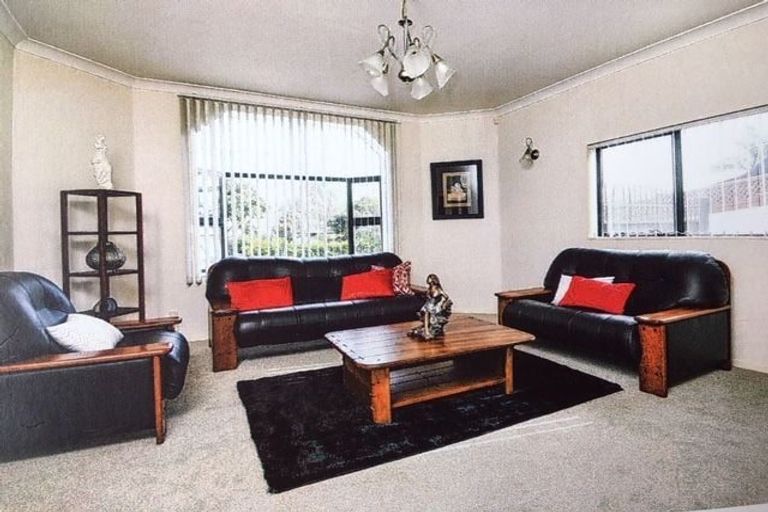 Photo of property in 36 Santa Ana Drive, Dannemora, Auckland, 2016