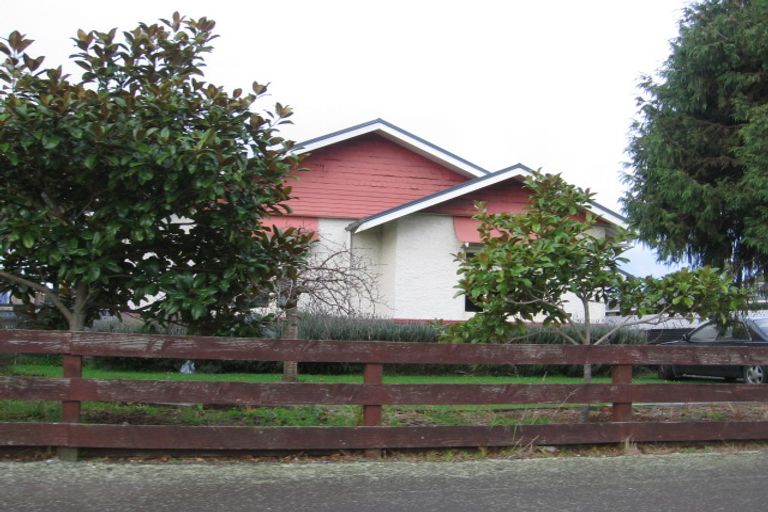 Photo of property in 103 Heretaunga Street, Palmerston North, 4414