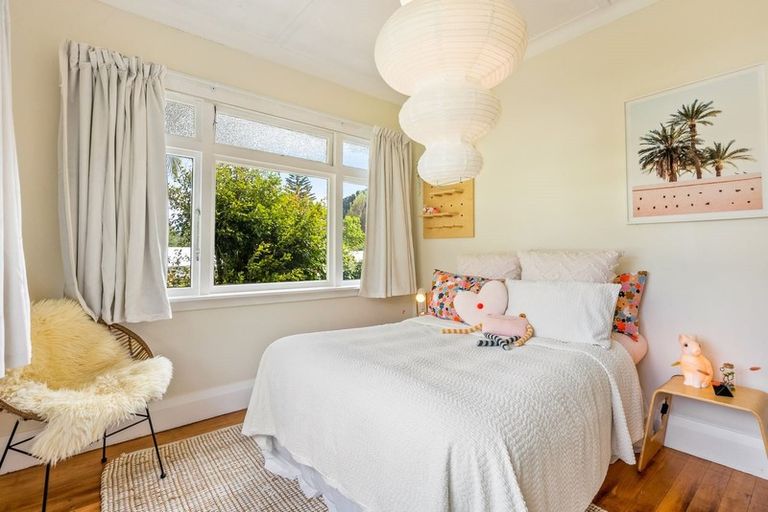 Photo of property in 31 Ocean Road, Paekakariki, 5034