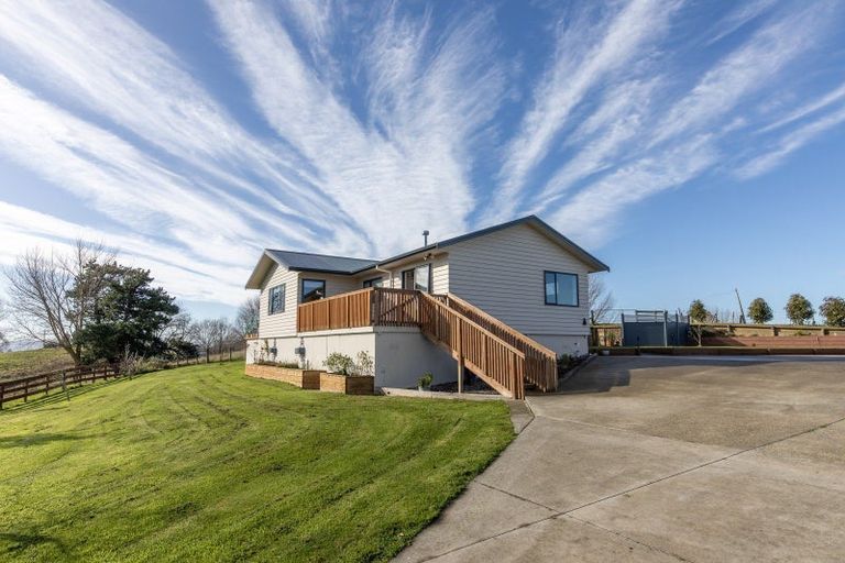 Photo of property in 1 Watts Street, Waipawa, 4210