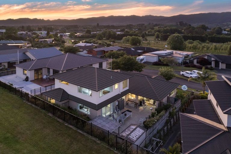 Photo of property in 32 Noble Johnston Drive, Katikati, 3129