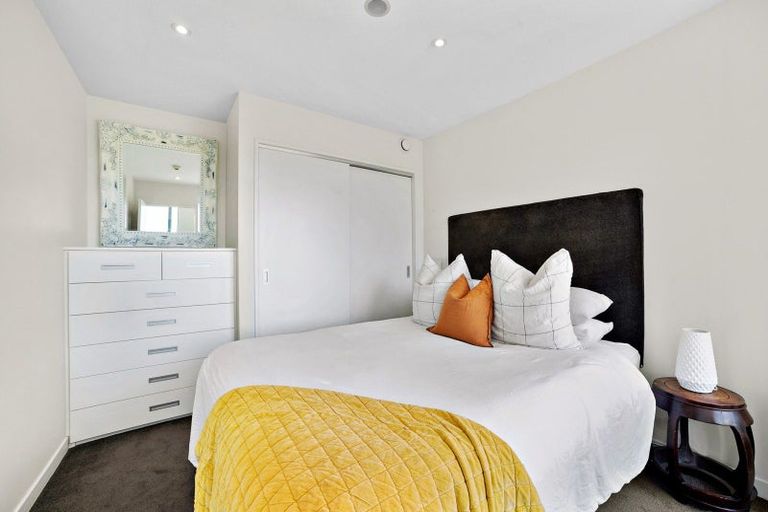 Photo of property in Nouvo Apartments, 4a/21 Rugby Street, Mount Cook, Wellington, 6021