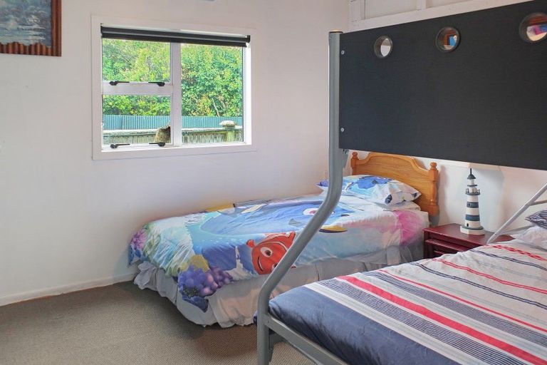 Photo of property in 2a Andresen Street, Foxton Beach, Foxton, 4815