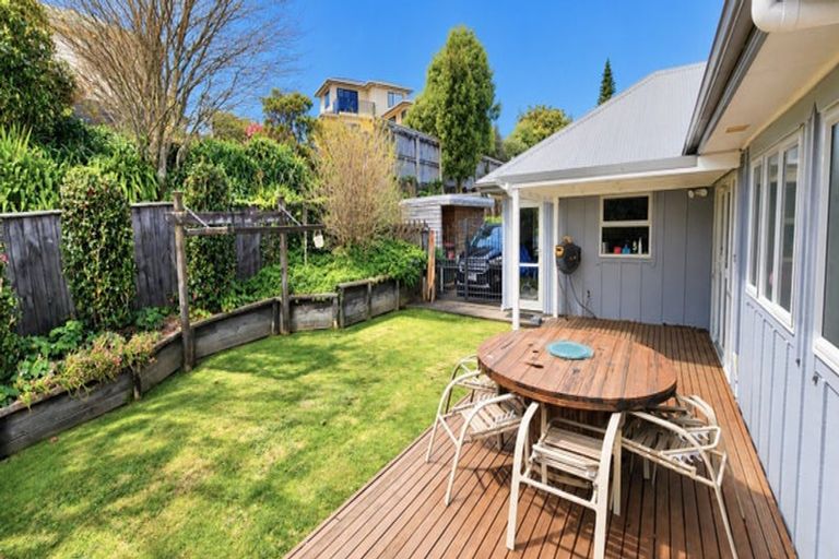 Photo of property in 9a Larsen Place, Merrilands, New Plymouth, 4312