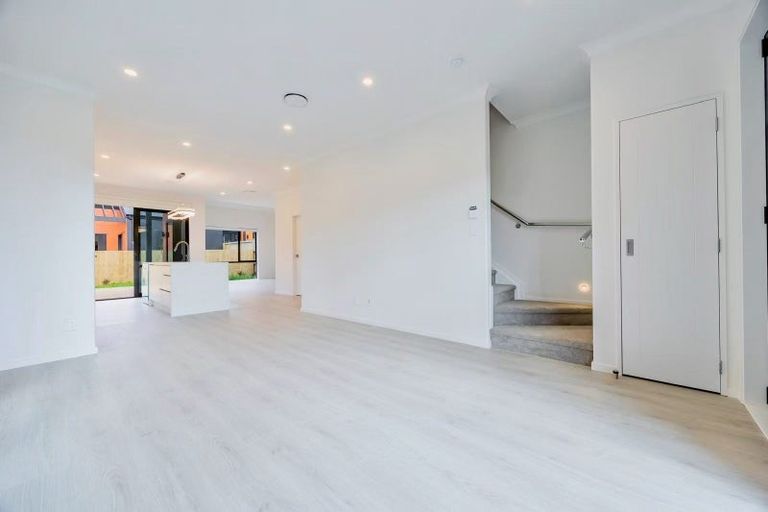 Photo of property in 13 Murray Grey Lane, Karaka, 2580