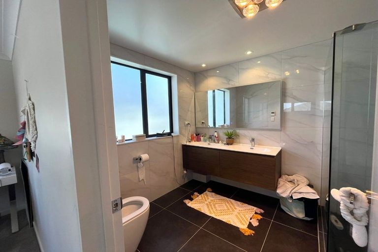 Photo of property in 64 Mettam Drive, Swanson, Auckland, 0614