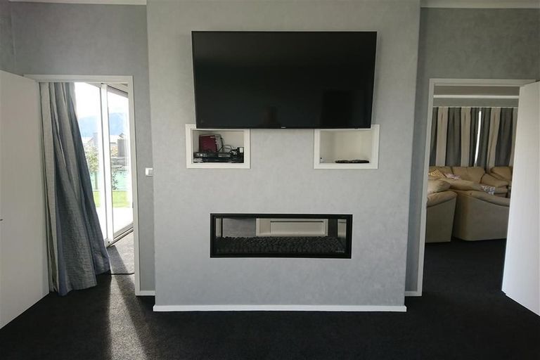 Photo of property in 71 Rata Street, Wanaka, 9305