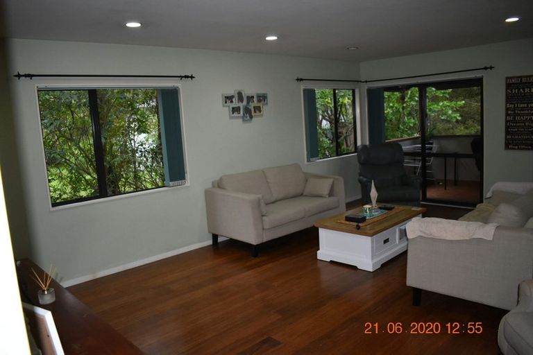 Photo of property in 31c Greenvalley Rise, Glenfield, Auckland, 0629