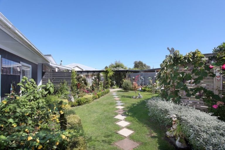 Photo of property in 14 Ngareta Street, Marton, 4710