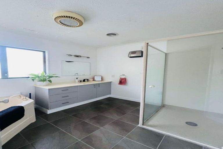 Photo of property in 30 Caroline Crescent, Highbury, Palmerston North, 4412