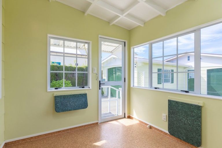 Photo of property in 82 Mclauchlan Street, Springlands, Blenheim, 7201