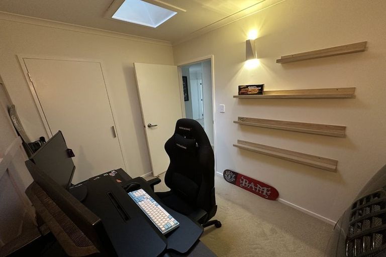 Photo of property in 8a Langton Road, Stanmore Bay, Whangaparaoa, 0932