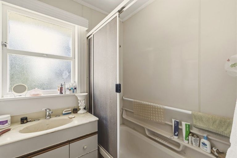 Photo of property in 6 Crombie Street, Bellevue, Tauranga, 3110