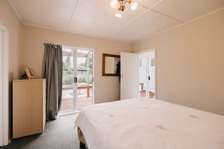 Photo of property in 4 Williams Terrace, Fitzherbert, Palmerston North, 4410