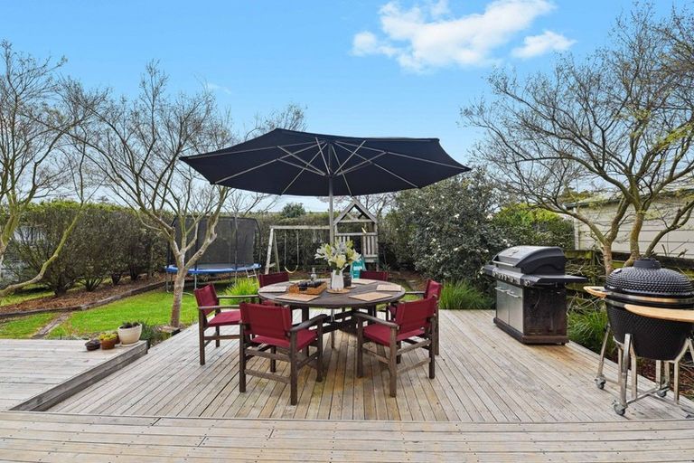 Photo of property in 8 Braid Road, St Andrews, Hamilton, 3200