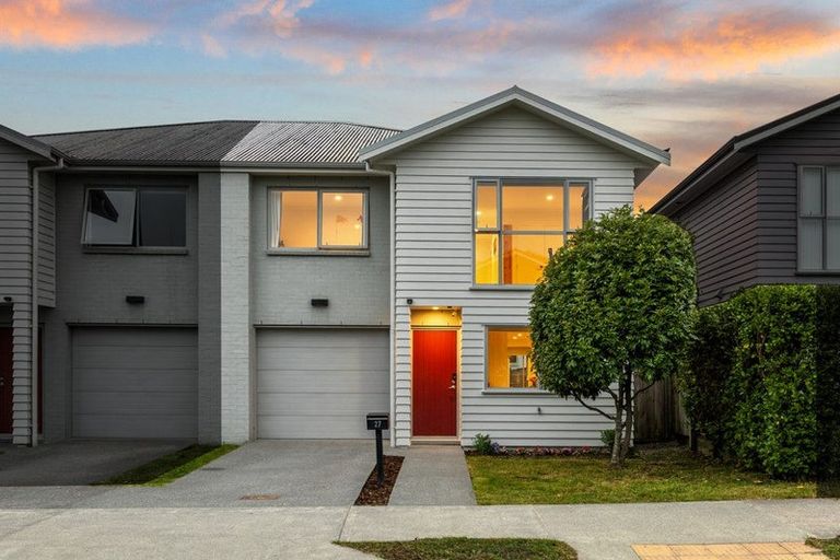 Photo of property in 27 Forbes Mccammon Drive, Swanson, Auckland, 0614