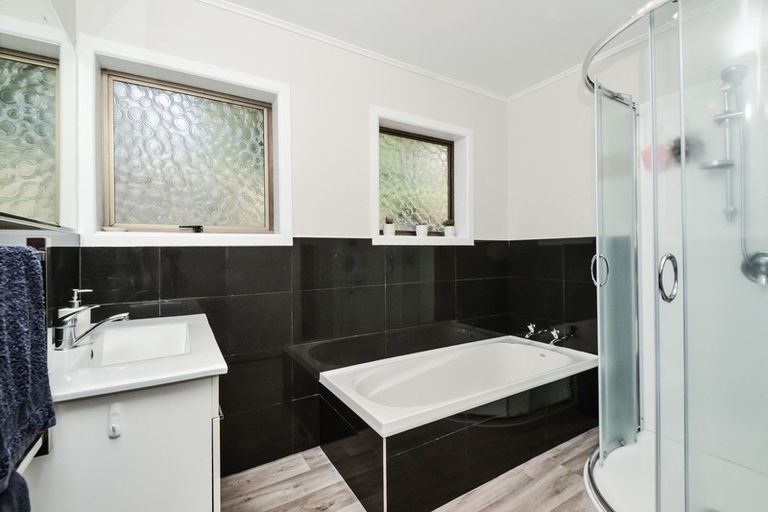 Photo of property in 107 Aberdeen Drive, Dinsdale, Hamilton, 3204