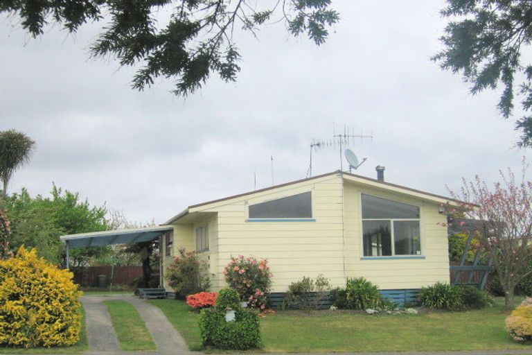 Photo of property in 108 Richmond Avenue, Richmond Heights, Taupo, 3330