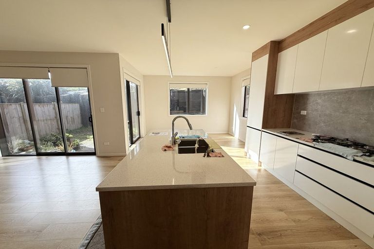 Photo of property in 15 Kea Road, Silverdale, 0932