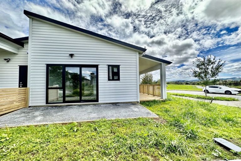Photo of property in 12a Ahunga Road, Karaka, Papakura, 2113