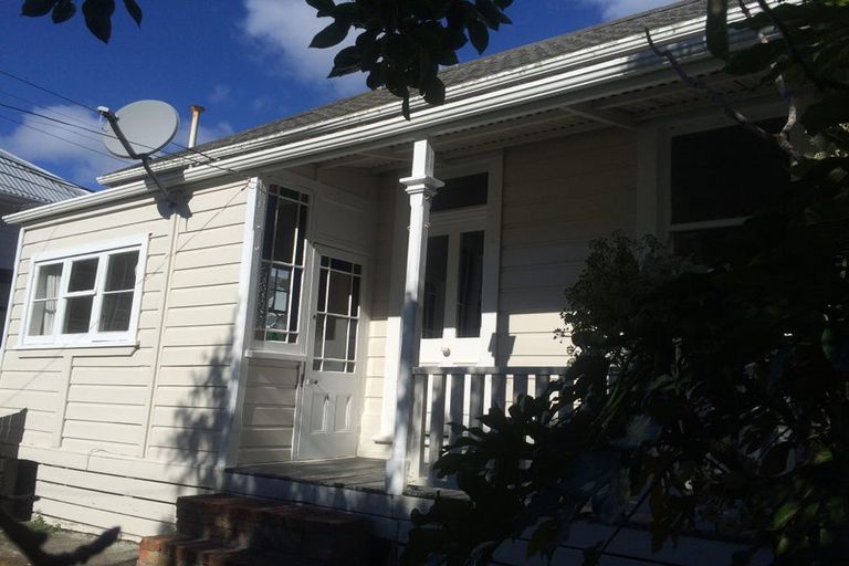 Photo of property in 145 Aro Street, Aro Valley, Wellington, 6021