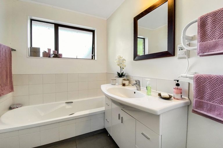 Photo of property in 20 Edmund Road, Mangakakahi, Rotorua, 3015