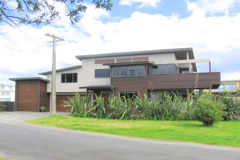 Photo of property in 105 Ranfurly Road, Whangamata, 3620