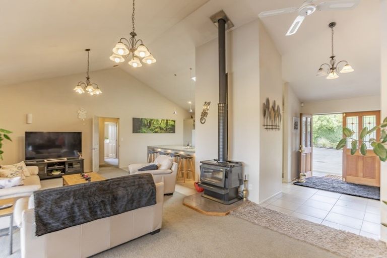 Photo of property in 346 Porangahau Road, Waipukurau, 4282