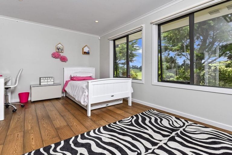 Photo of property in 1568 Old North Road, Helensville, 0875