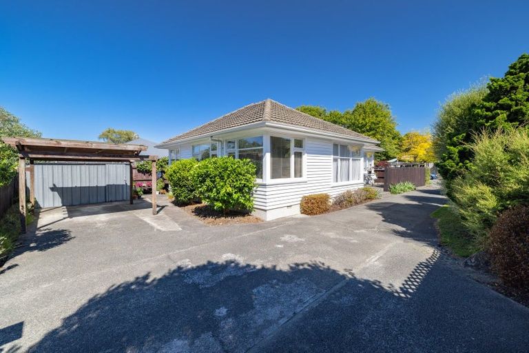Photo of property in 1/48 Staveley Street, Avonhead, Christchurch, 8042