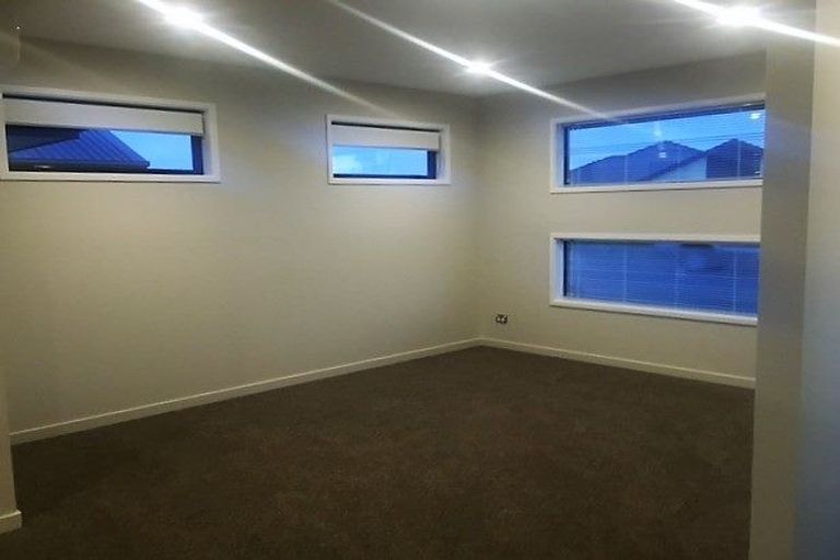 Photo of property in 18 Mclendon Green, Belfast, Christchurch, 8051